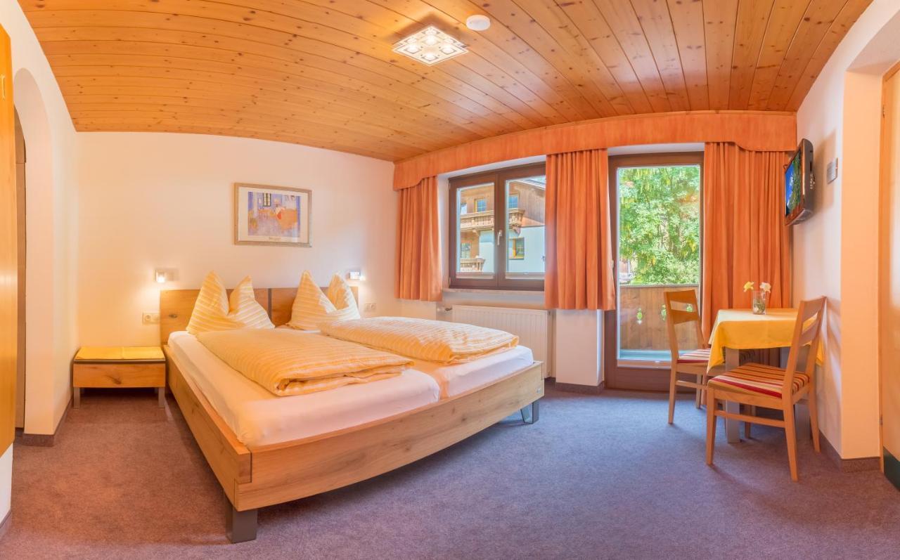 Pension Tina Neustift im Stubaital Luaran gambar