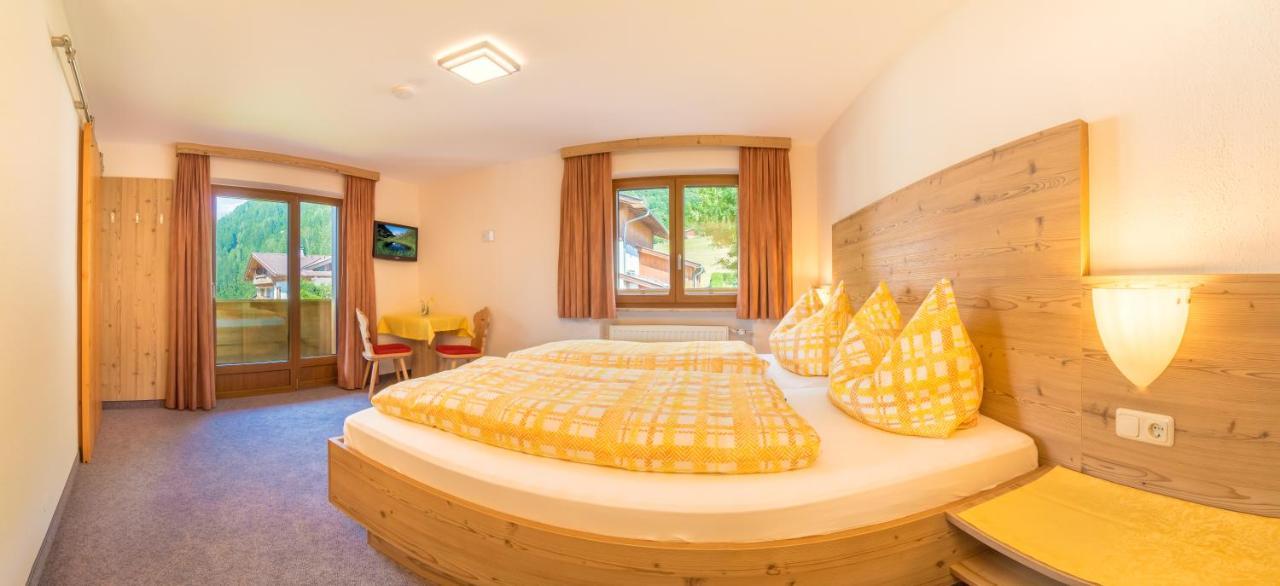 Pension Tina Neustift im Stubaital Luaran gambar
