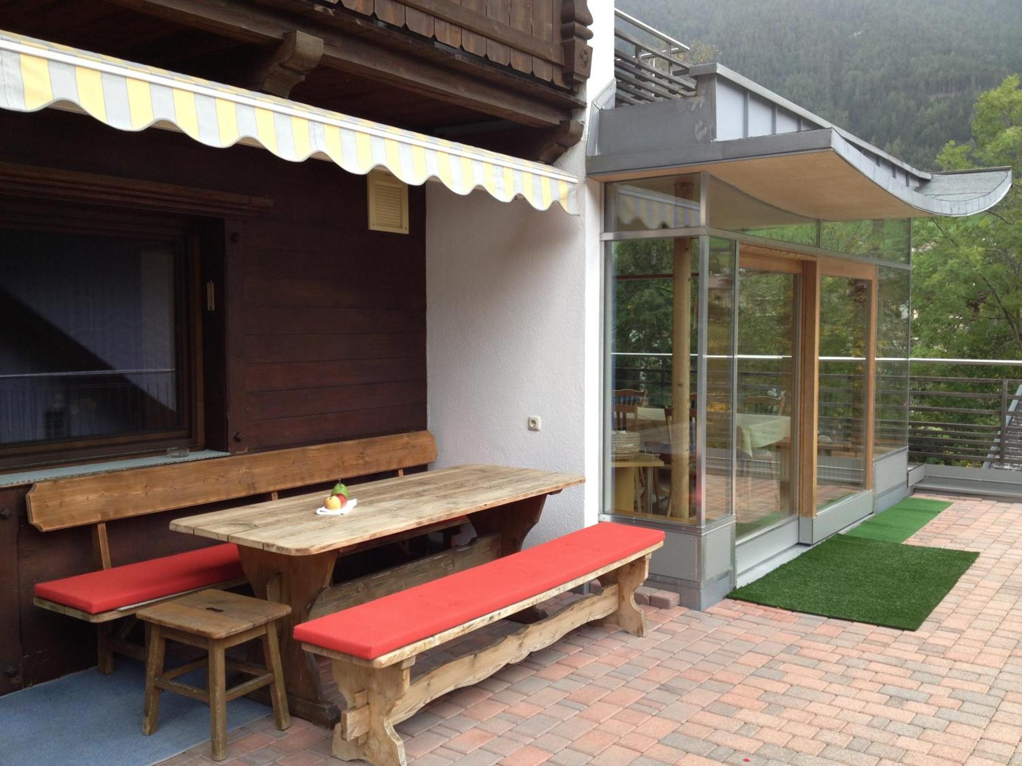 Pension Tina Neustift im Stubaital Luaran gambar