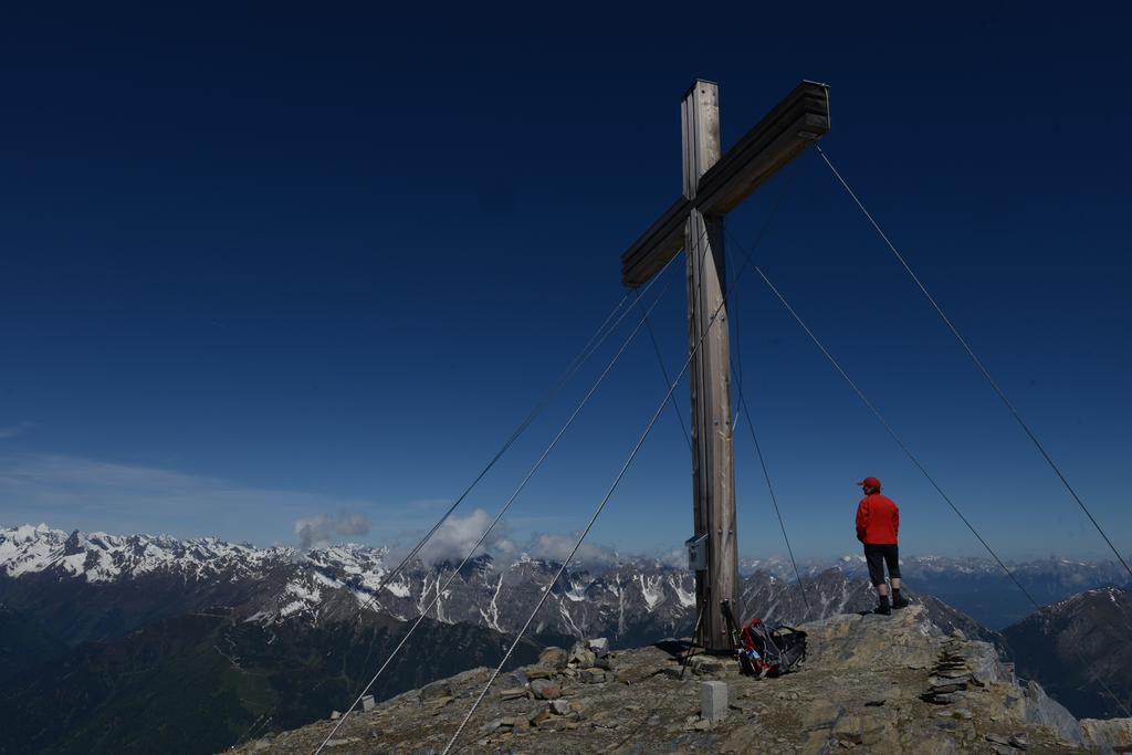 Pension Tina Neustift im Stubaital Luaran gambar