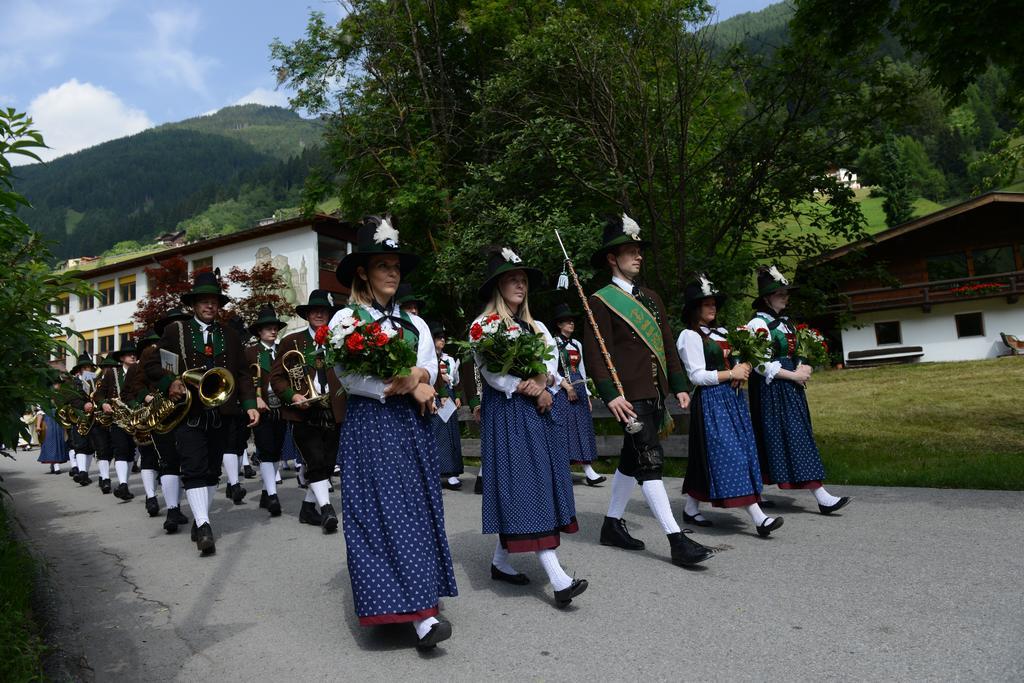 Pension Tina Neustift im Stubaital Luaran gambar