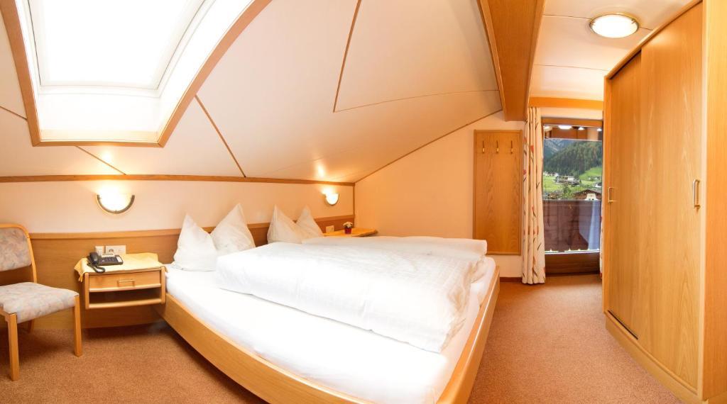 Pension Tina Neustift im Stubaital Bilik gambar