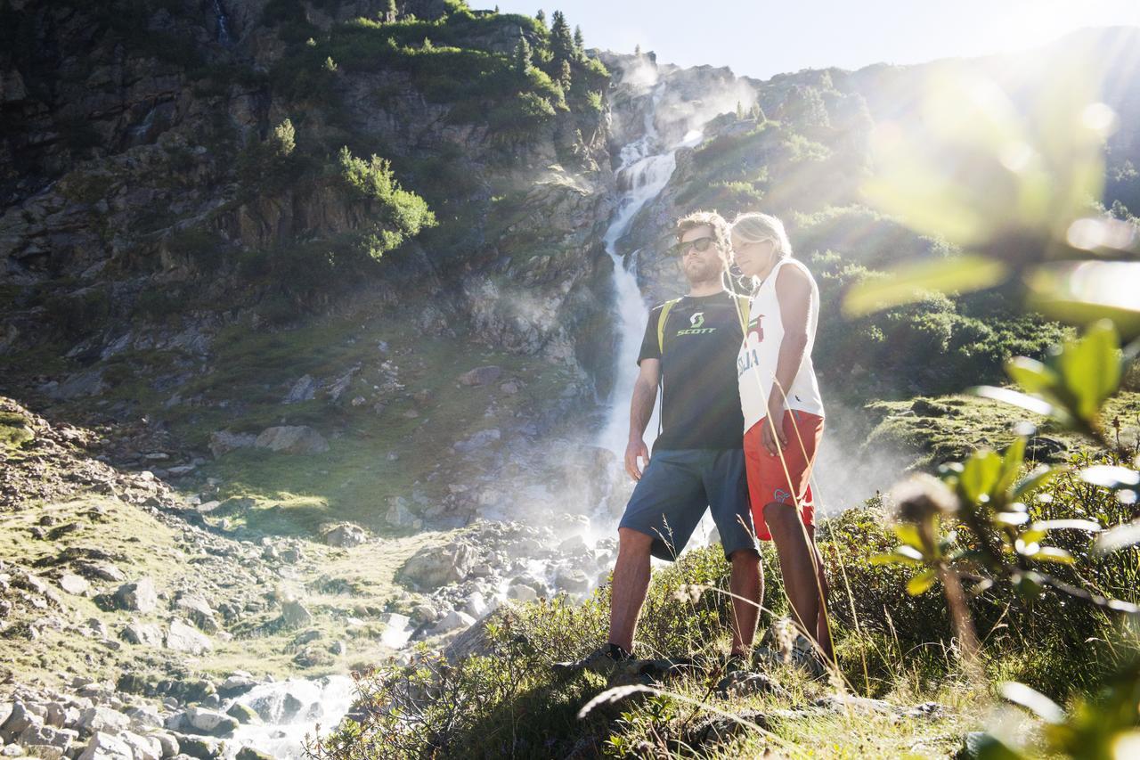 Pension Tina Neustift im Stubaital Luaran gambar